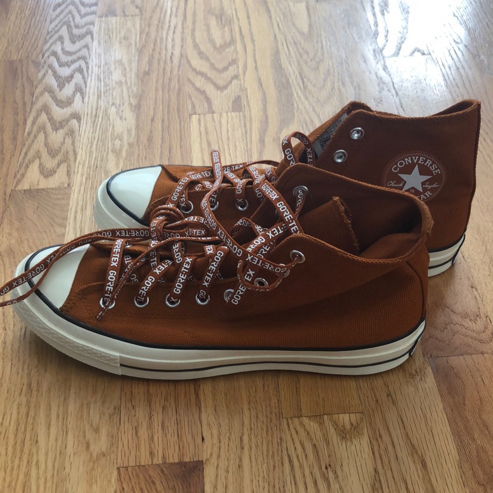 Gore Tex Converse All-Stars Size 10.5